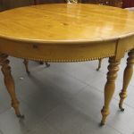 646 7416 MOON TABLE